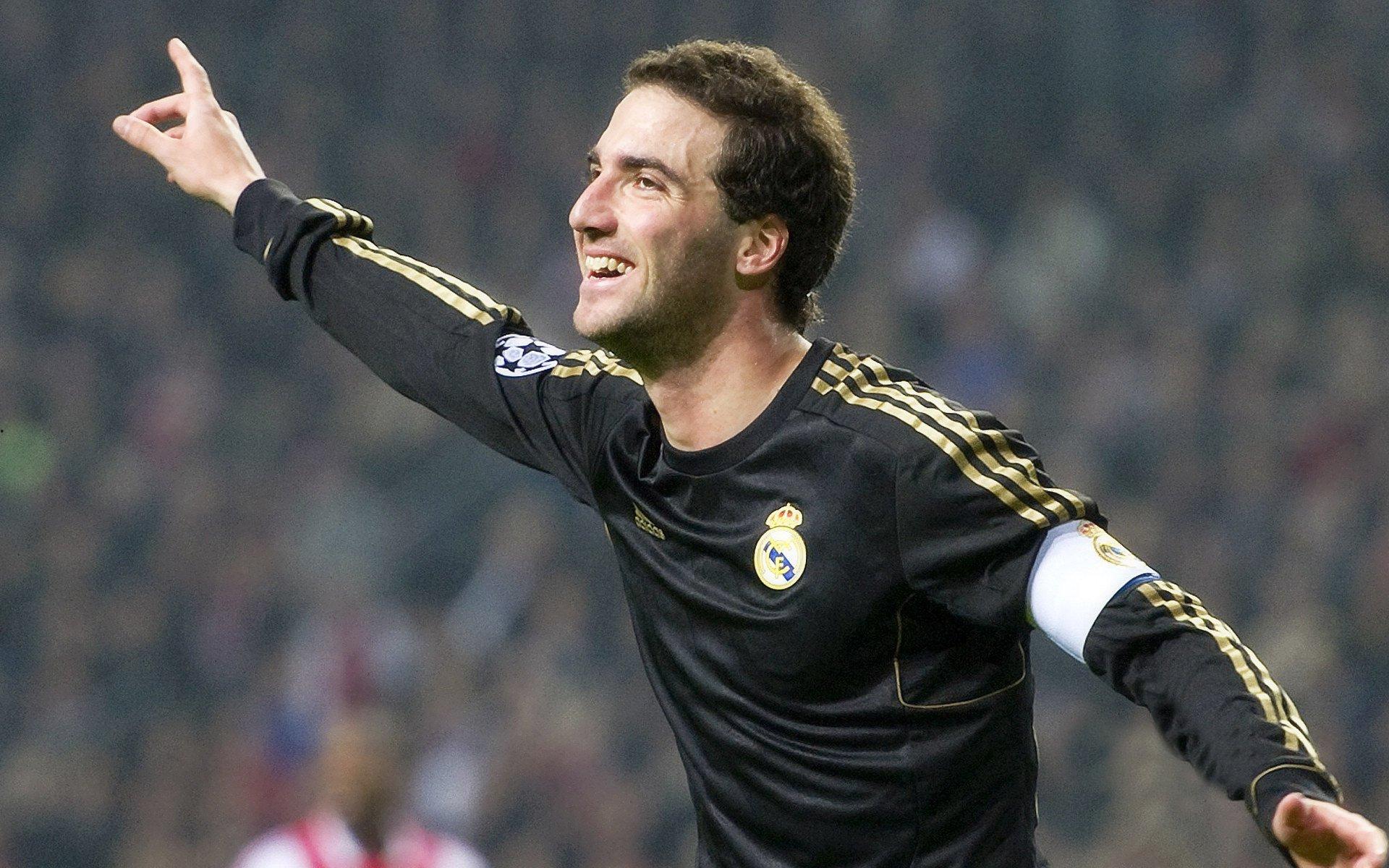 曼城主场神话破灭！药厂爆冷终结蓝月亮欧冠小组赛不败金身